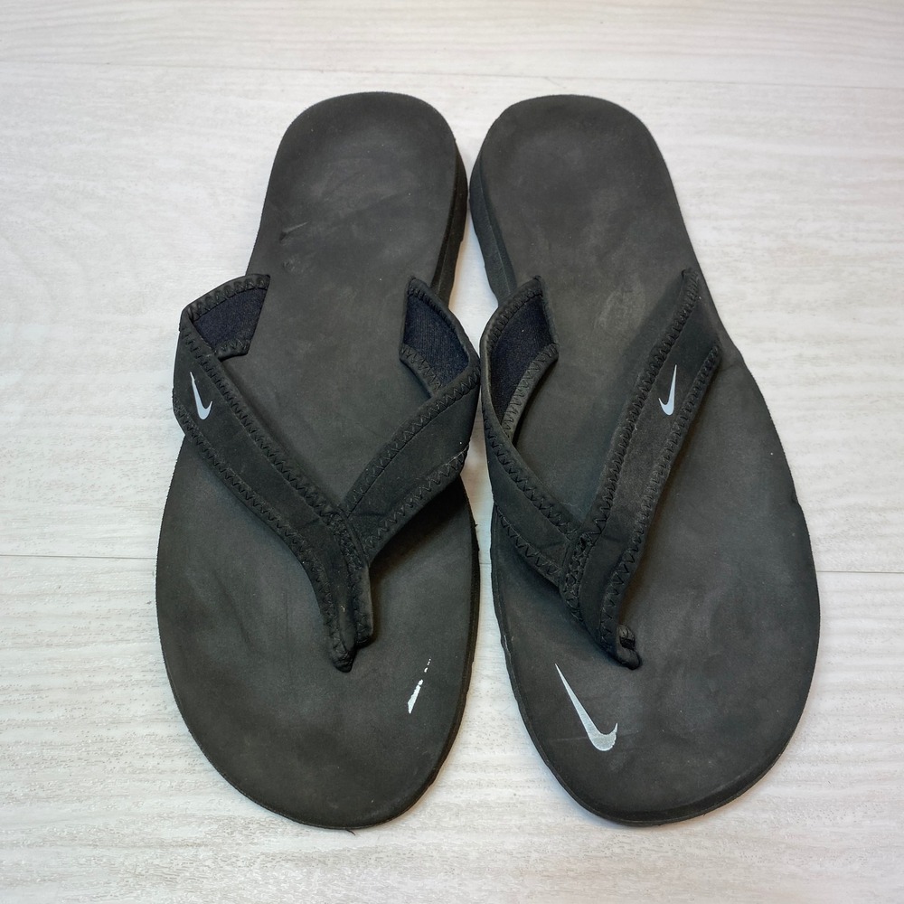 Nike Womens Size 7 Flip Flops Thong Sandals Black Foam Beach Sport 314870-011